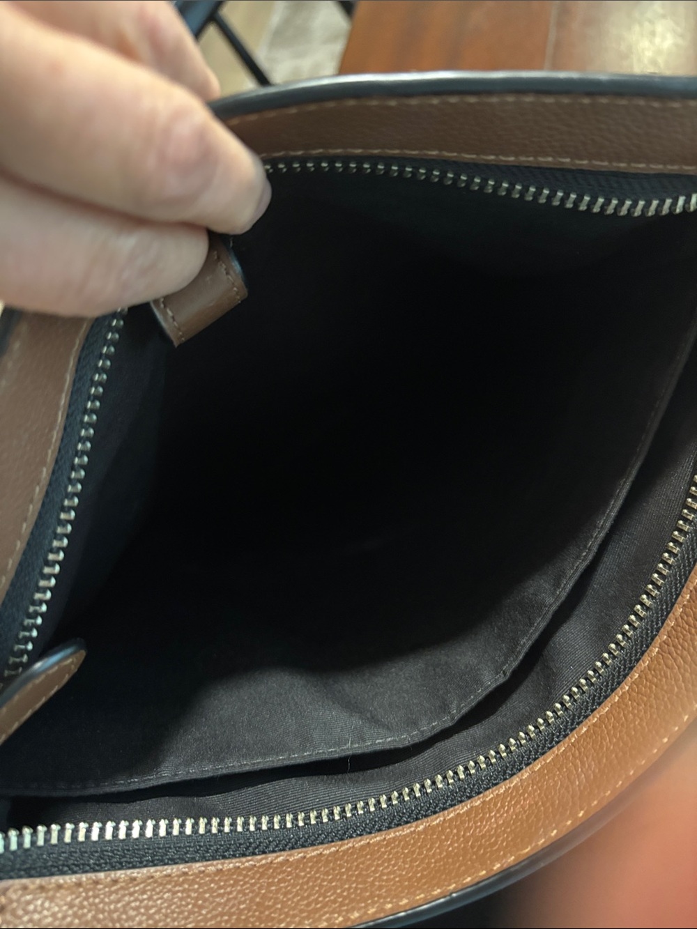 Coach Charles Varsity stripe Crossbody - Picture 8 of 8
